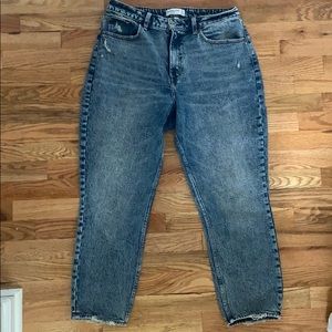Abercrombie & Fitch Mom High Rise Curve Love Jean